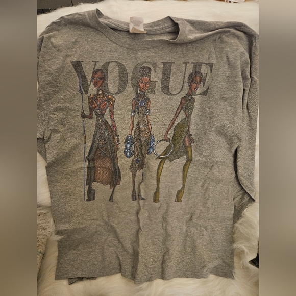 2 for $50 - Black Panther Dora Milaje Vogue Art Tshirt - Picture 1 of 1